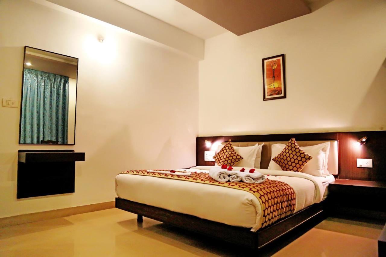 Narayans Leela Inn Udaipur Exterior photo